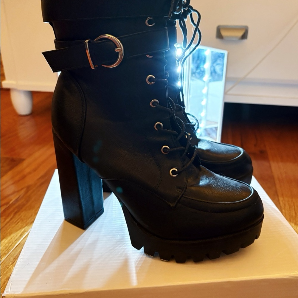 Chase + Chloe Black Heeled Boots with Chunky Platform